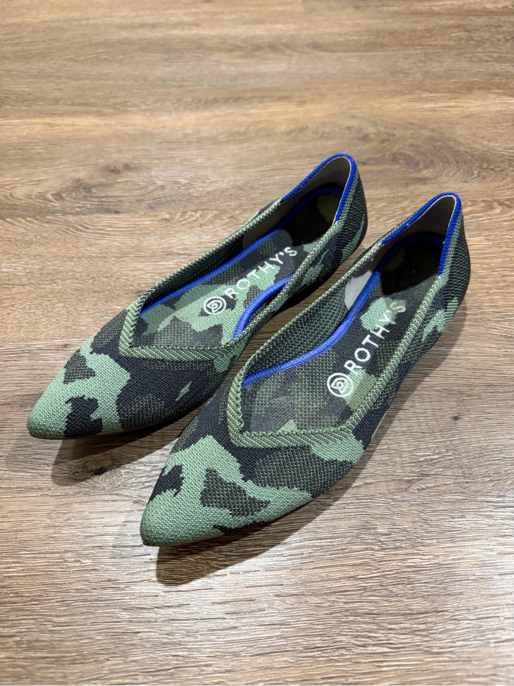 Rothy’s The Point Olive Camo Pointed Toe Flats Women’s Size 8